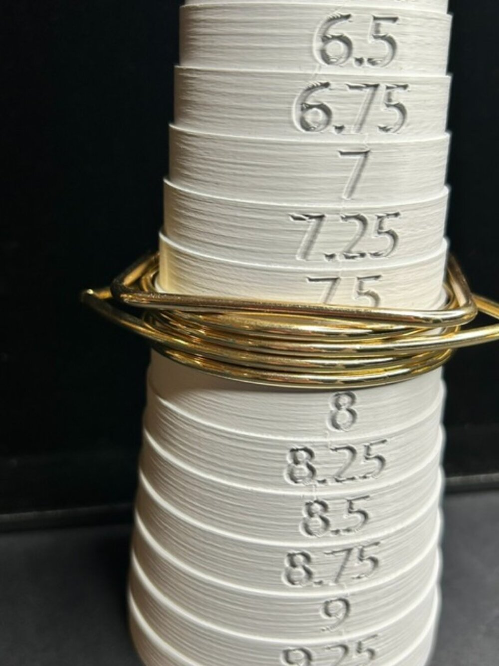 NWOT 5-piece Gold-tone Shape Bangle Bracelet  Size 7.75